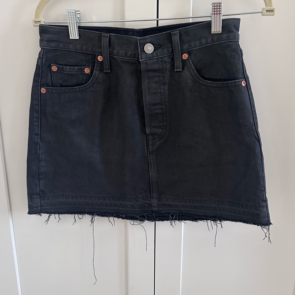 Levi’s Icon Skirt Size 25